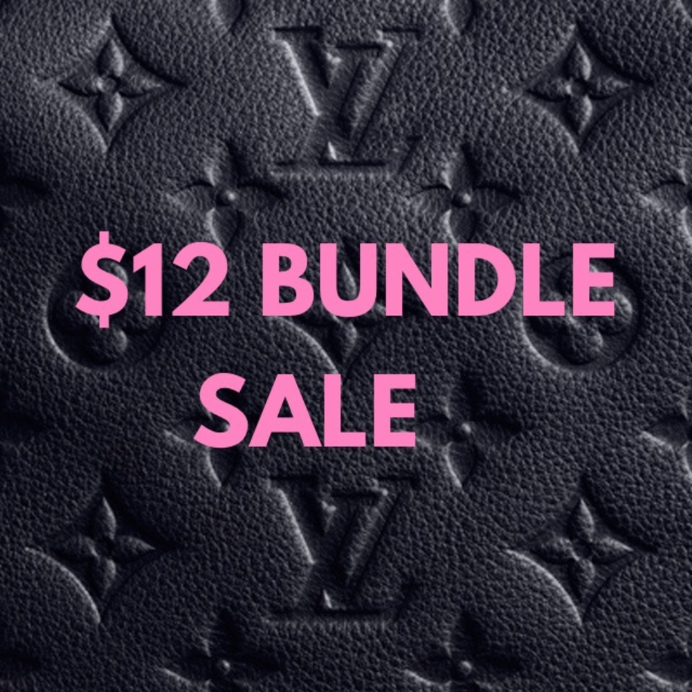 ♡ SELLING BUNDLE OF CLOTHES FOR $12 ♡